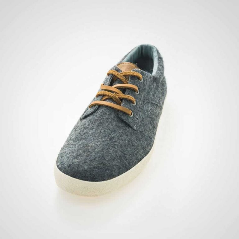 gray-men-shoes-1-free-img.jpg